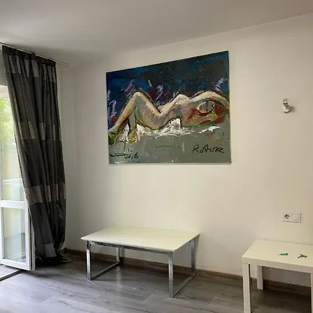 Apartment On Pishonivs'ka *