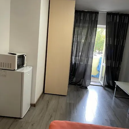 Apartment On Pishonivs'ka *