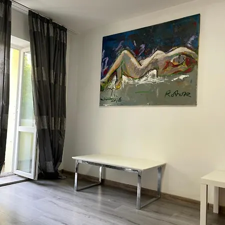 On Pishonivs'ka Apartment *