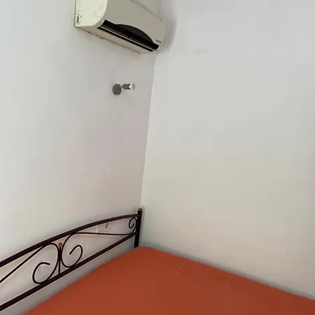 On Pishonivs'ka Apartment Odesa