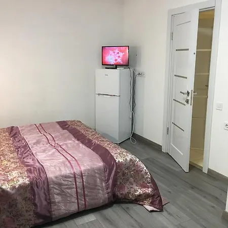 On Pishonivs'ka * Odesa